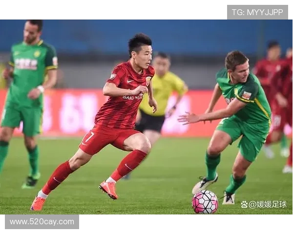 成都与武汉足球队赛后分析：比赛节奏与战术对决的深度剖析