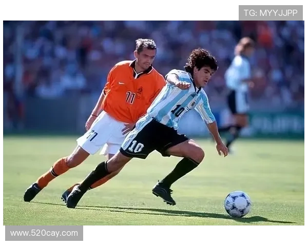 小毛驴足球明星的成长之路与梦想追逐的精彩故事